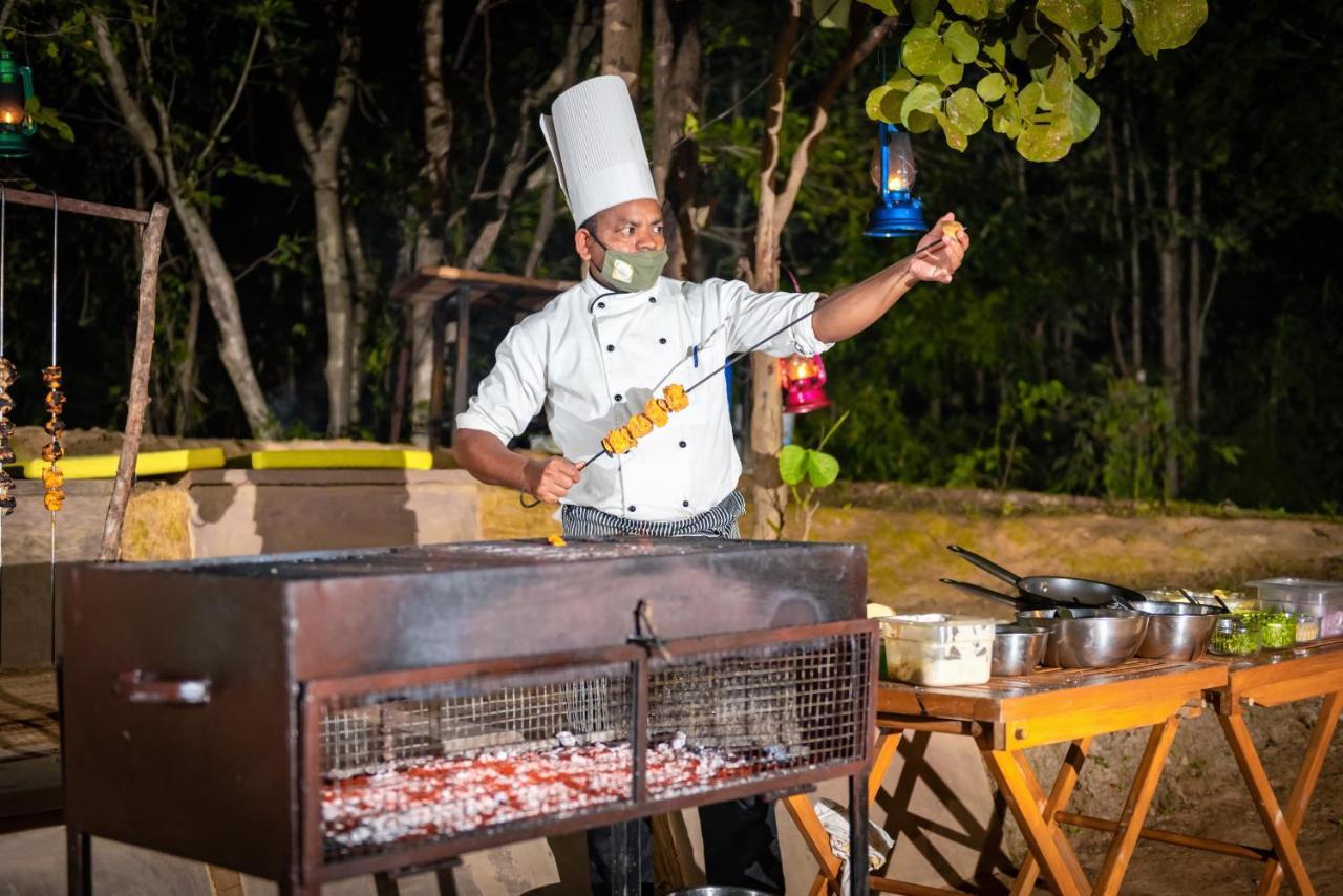 Kanha Jungle Camp Buitenkant foto